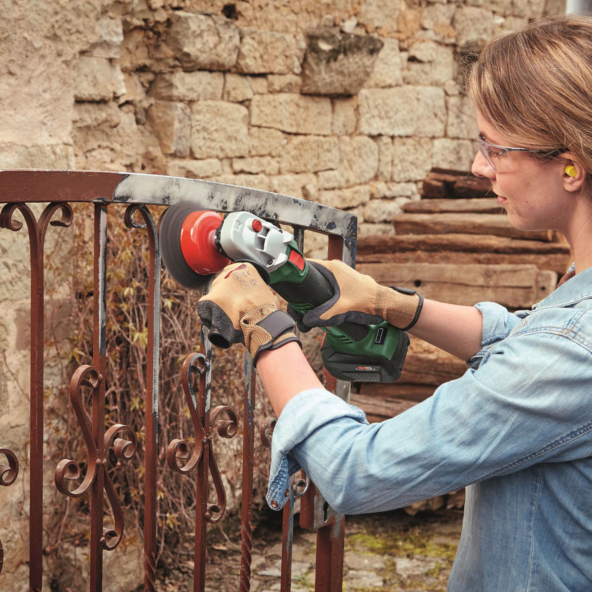 Bosch Angle Grinder Cordless UniversalGrind 18V-75 18V 1 x 4Ah Li-ion One+ 115mm - Image 2