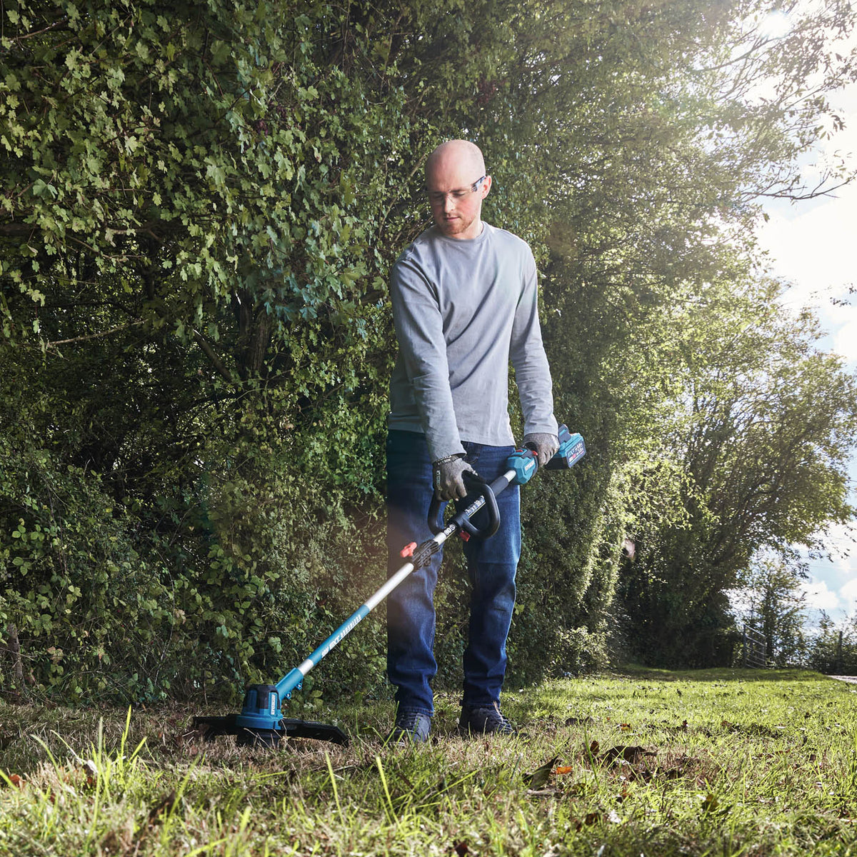Erbauer Grass Trimmer EB18V Cordless Adjustable Ergonomic Handle 18V Li-Ion 33cm - Image 9