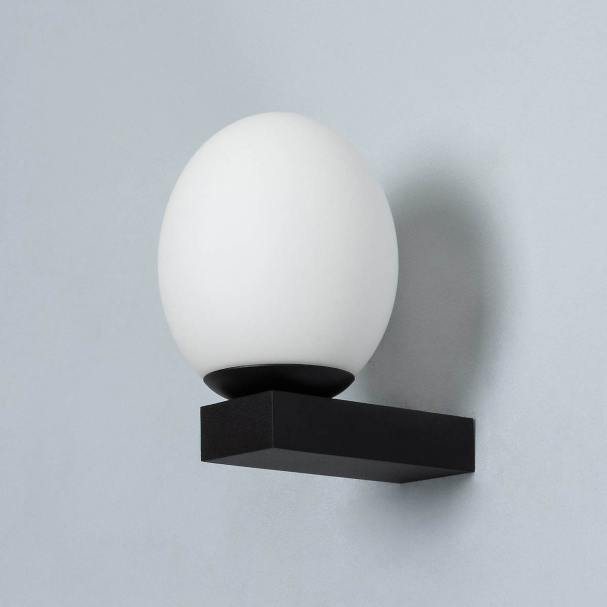 Bathroom LED Wall Light Matt Black Cool White Oval Shade Modern Integrated Bulb - Image 3