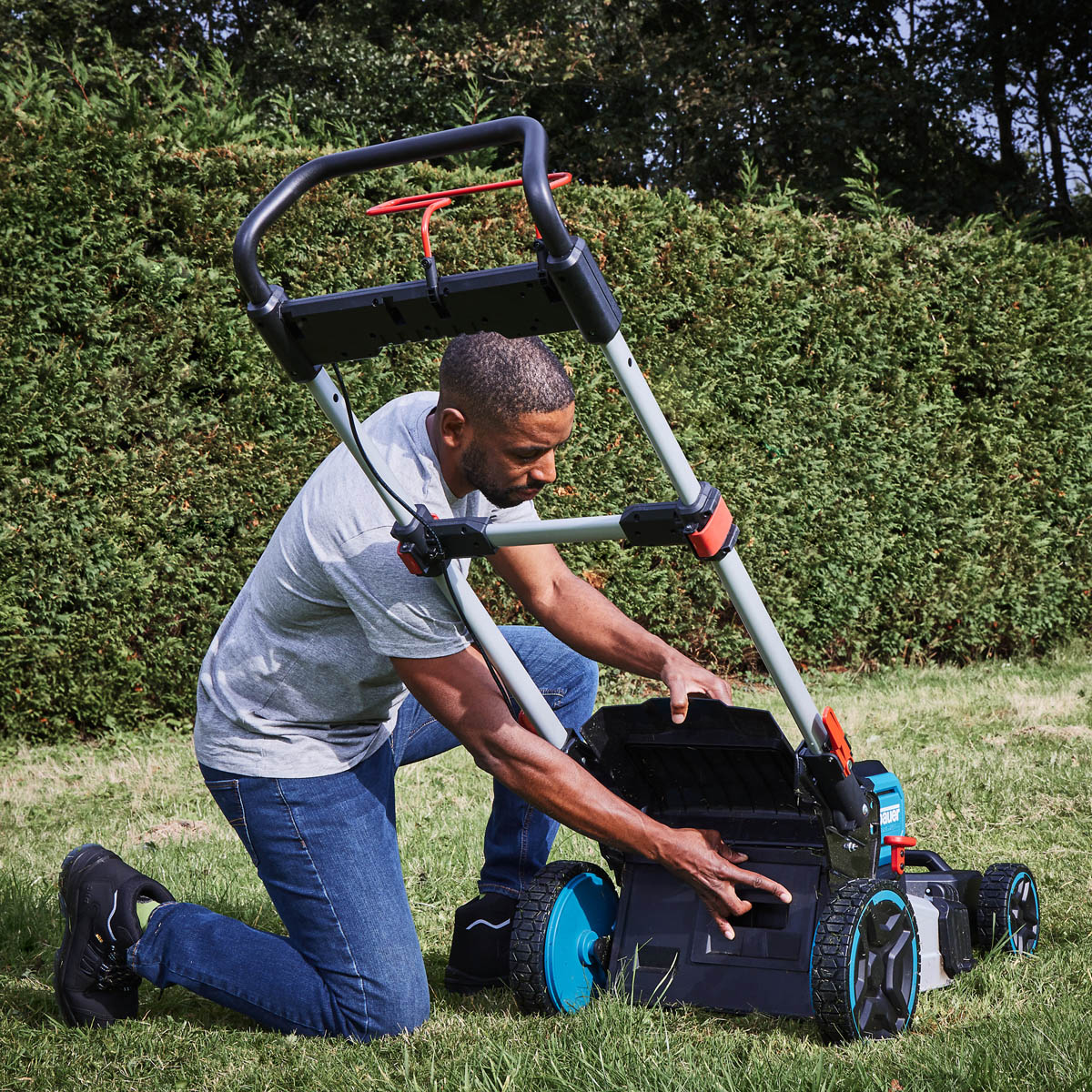 Erbauer Rotary Lawnmower Cordless ERT1042GLM 18/36V 1x 8.0/4.0Ah EXT Li-Ion - Image 3