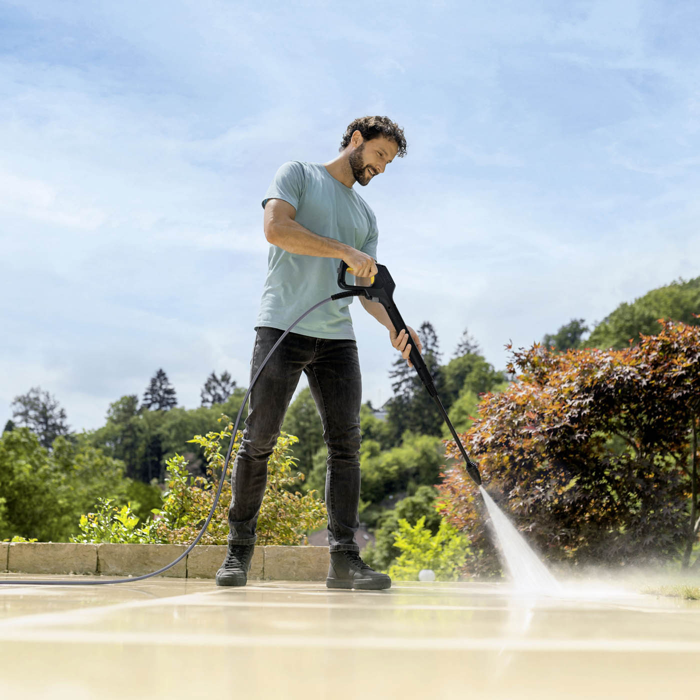 Karcher K4 WCM High Pressure Washer Jet Corded Wheeled Powerful 130bar 1.8kW - Image 2