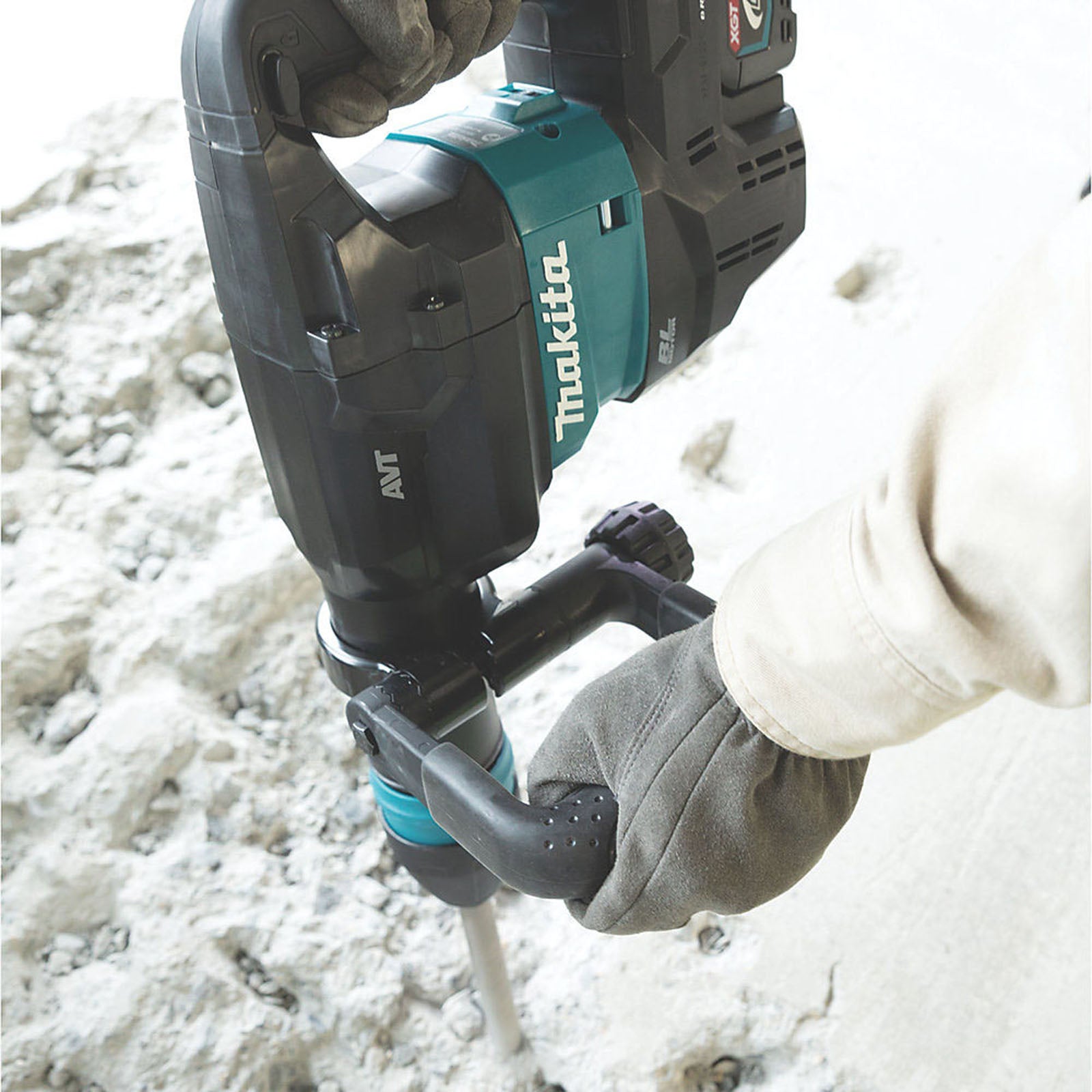 Makita Demolition Hammer Drill Cordless 40V HM001GZ02 SDSMax Brushless Body Only - Image 3