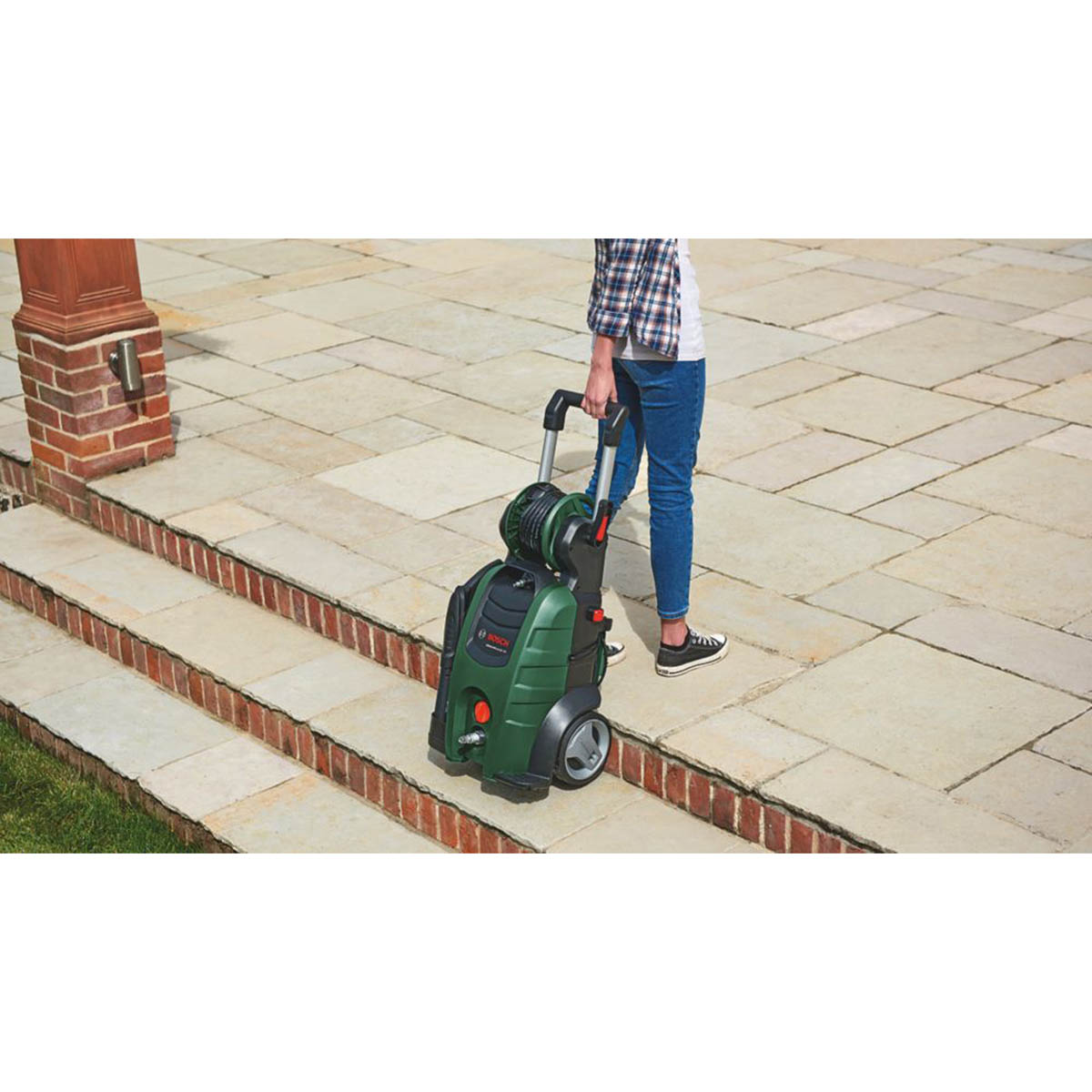 Bosch Pressure Washer Electric AdvancedAquatak 140bar Jet Wash Car Garden 2100W - Image 3