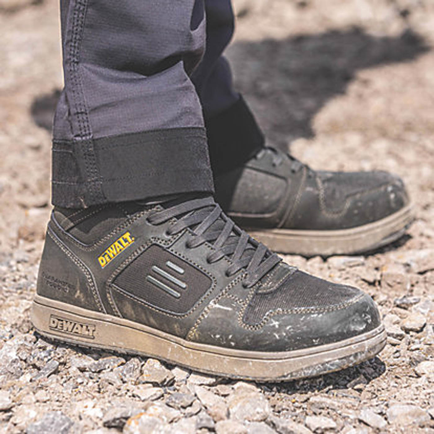 DEWALT Delta Size 8 Olive Safety Boots - Image 8