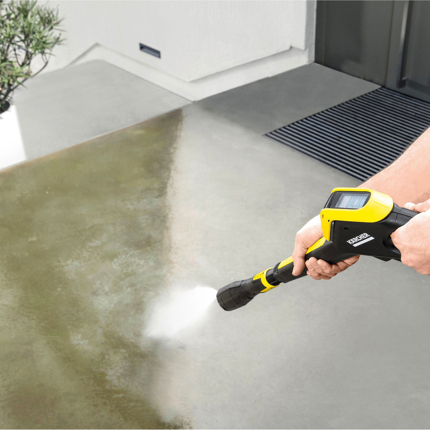 Karcher K5 Pressure Washer 2.1kW Premium Full Control Plus - Image 5
