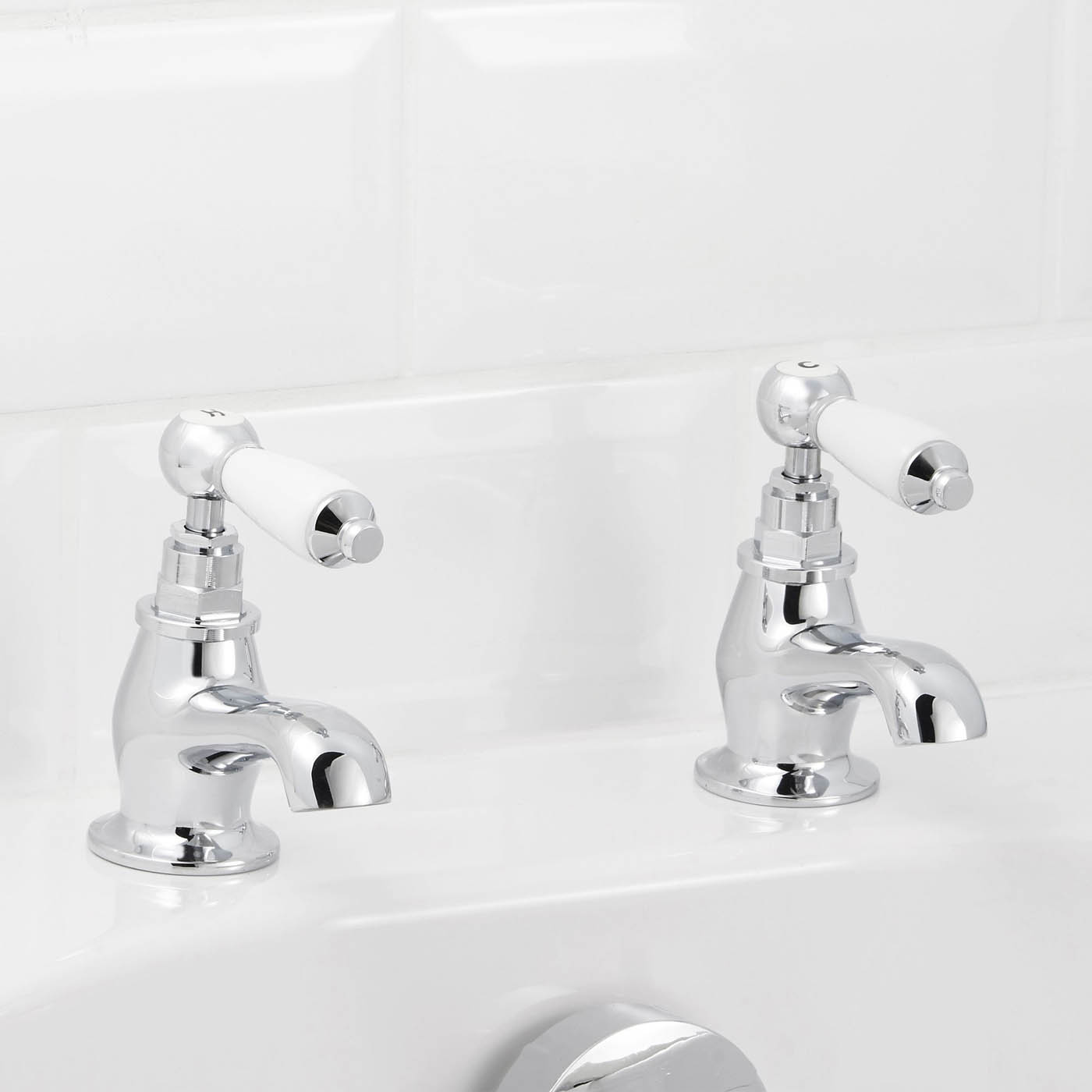 Bath Pillar Taps Traditional Bathroom Tub Filler Chrome Plated Brass Pair - Image 3