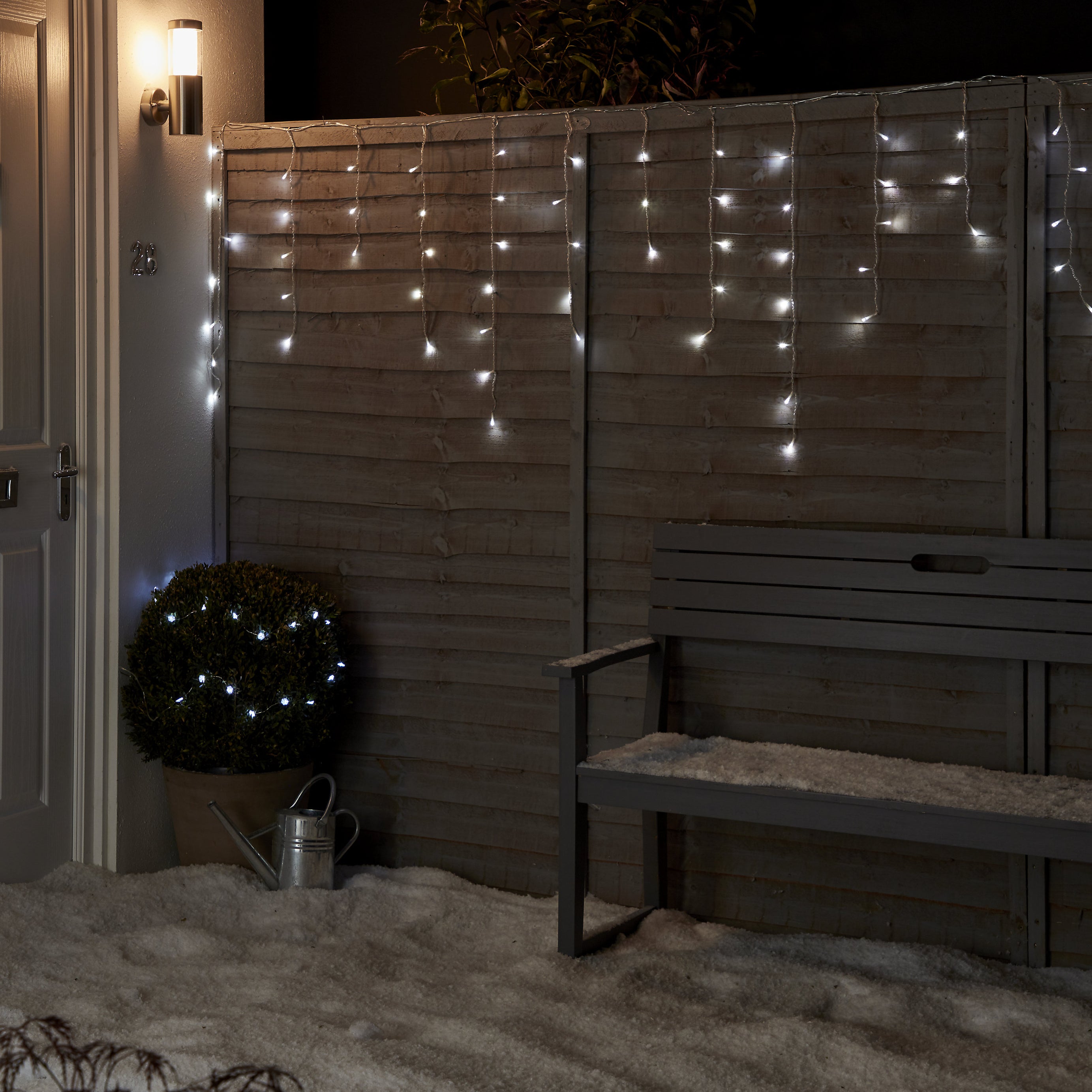 Christmas Icicle String Light Ice White 8 Functions Water Resistant 17.8m - Image 2