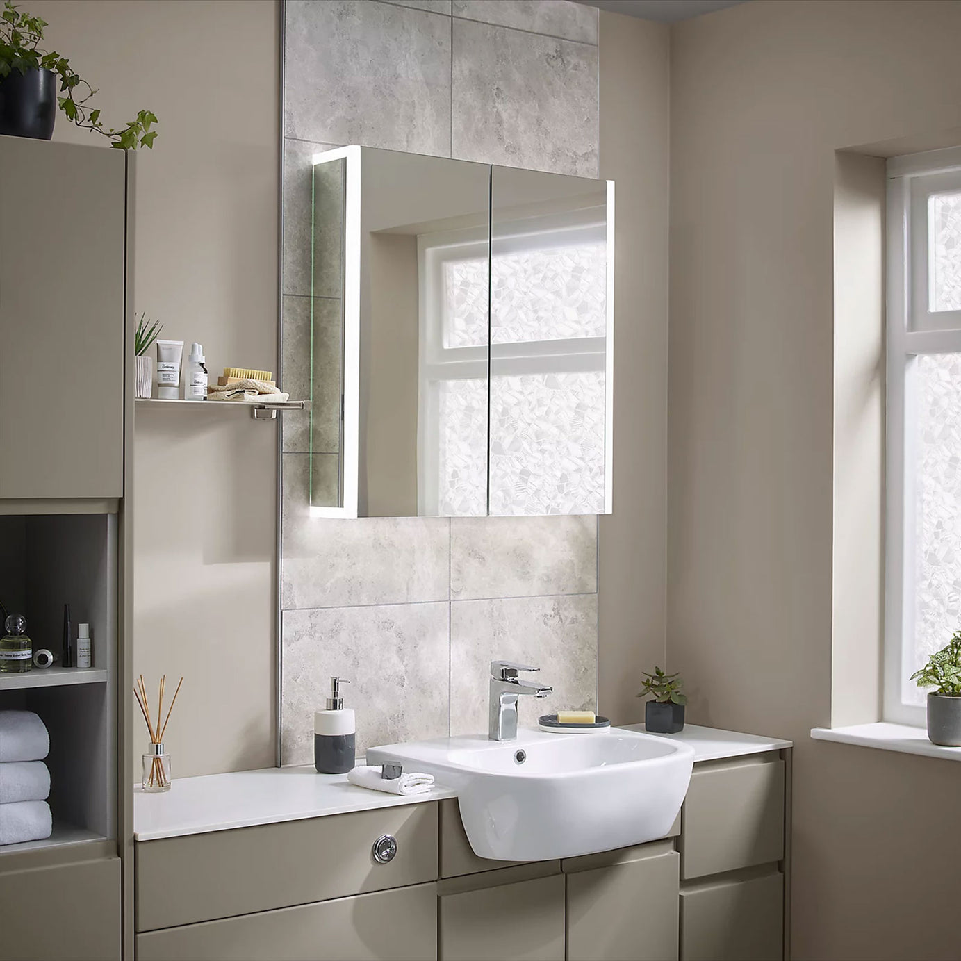 Grey Linen Bathroom Mirror Unit Cabinet 600mm Wall Mounted Storage - Image 1