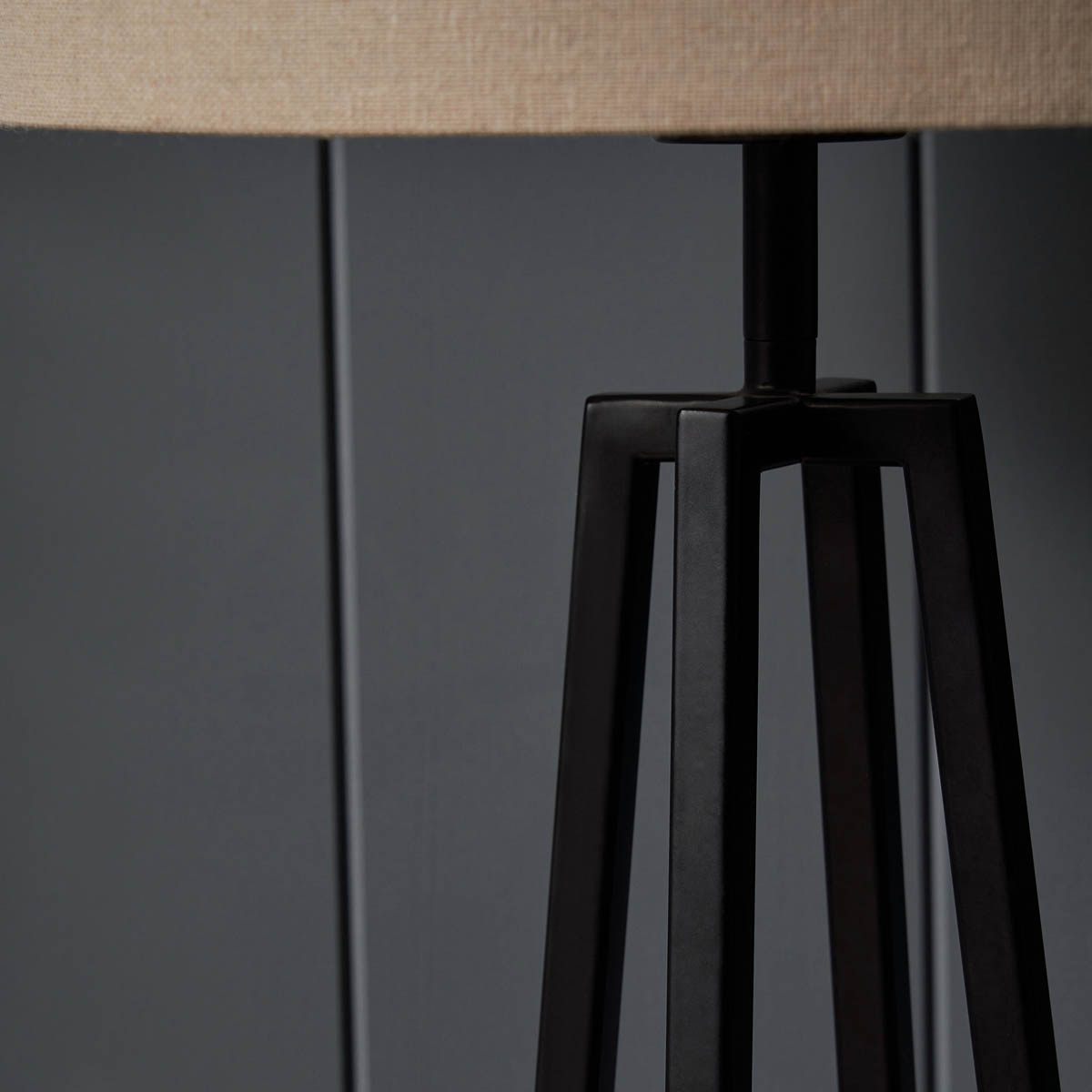 Inlight Table Lamp Natural Round Drum Matt Black Frame Modern Minimalist - Image 5
