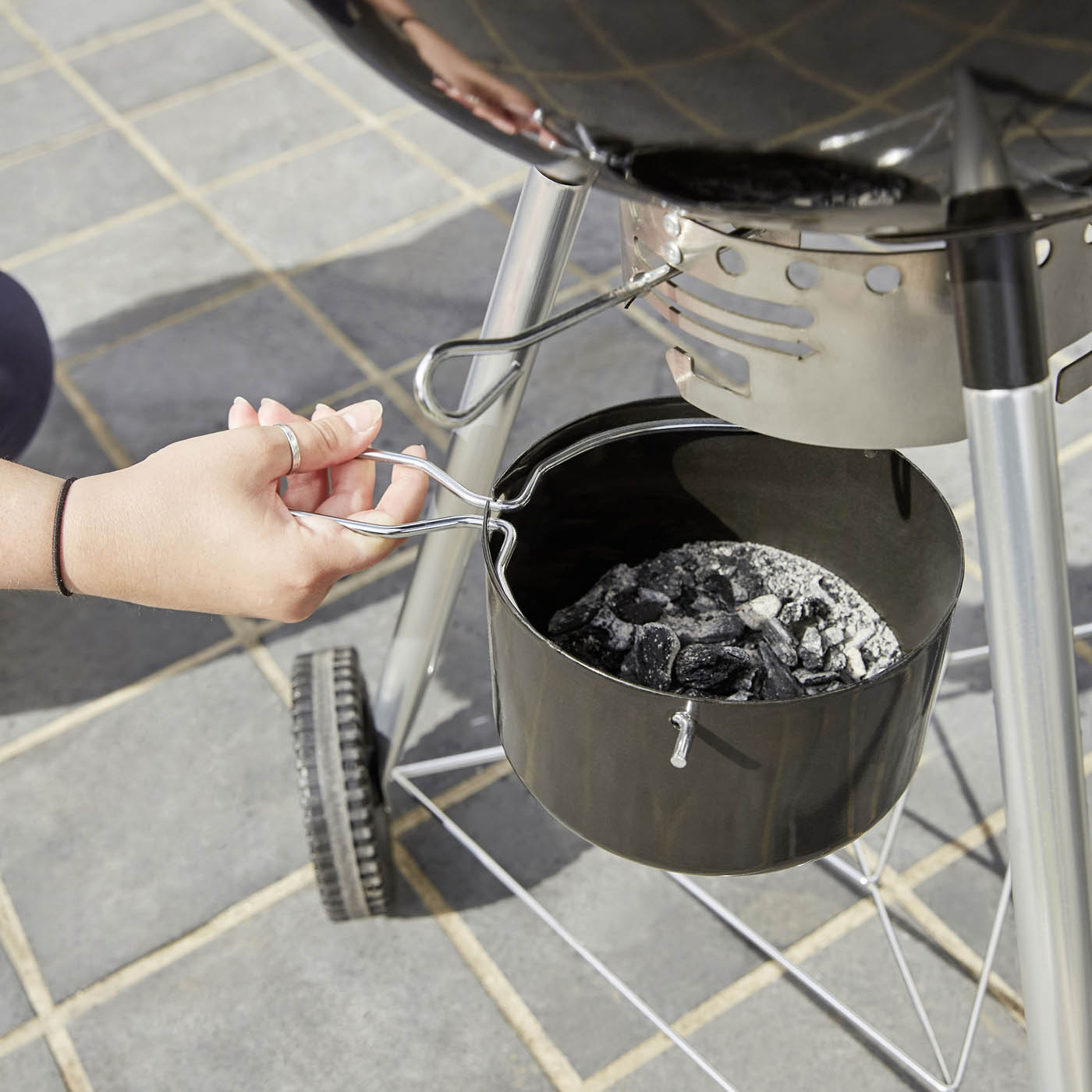 Charcoal BBQ Grill Round Black Steel Outdoor Portable Lightweight Garden Patio - Image 5