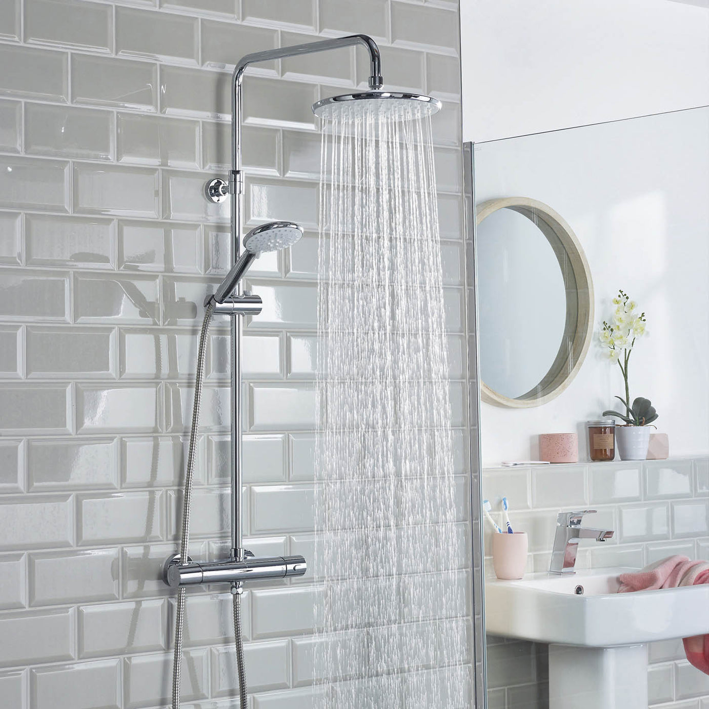 Bristan Buzz Chrome effect Rear fed Thermostatic Mixer Shower with 2 heads - Image 3