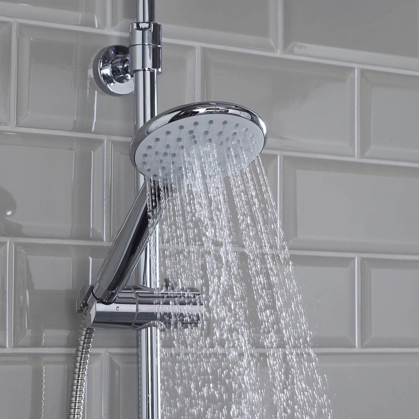 Bristan Buzz Chrome effect Rear fed Thermostatic Mixer Shower with 2 heads - Image 8