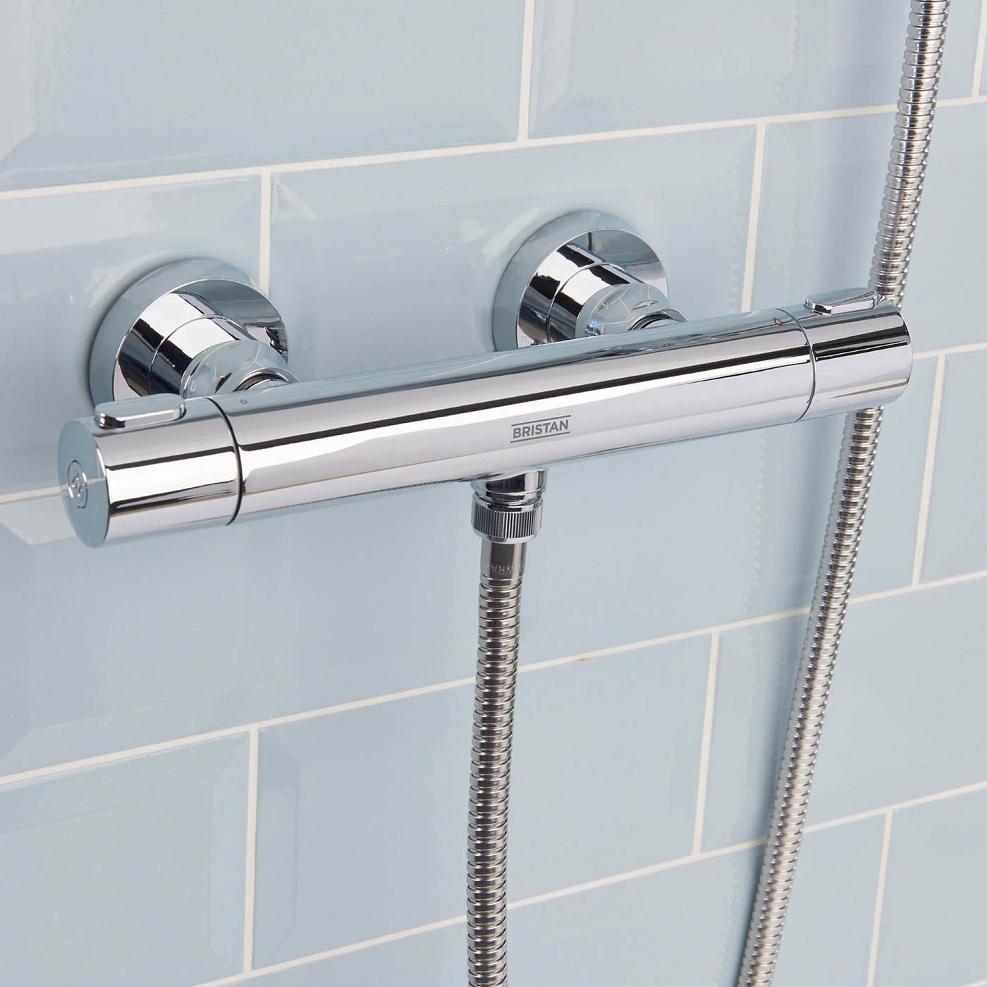 Bristan Frenzy Chrome effect Rear fed Thermostatic Mixer Shower & 1.5m hose length - Image 10