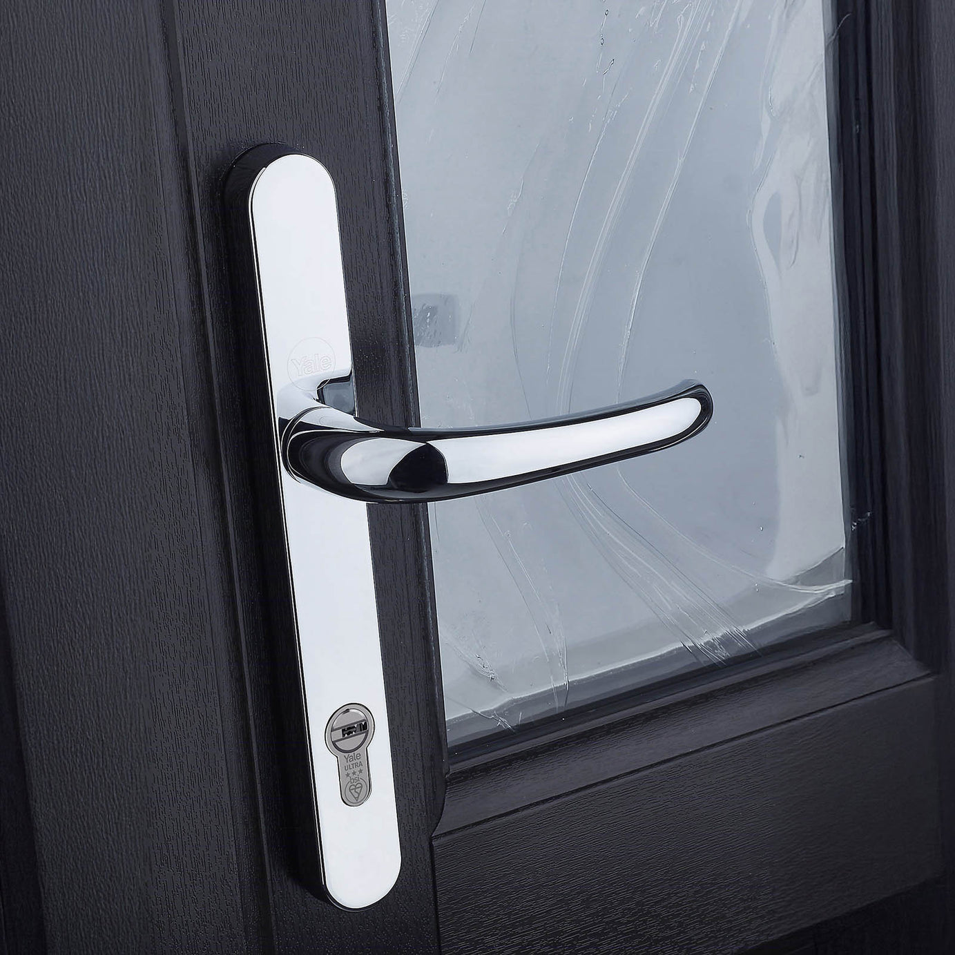 Yale Platinum ultra 3 star Nickel effect 40/50 Double Euro Cylinder lock - Image 3