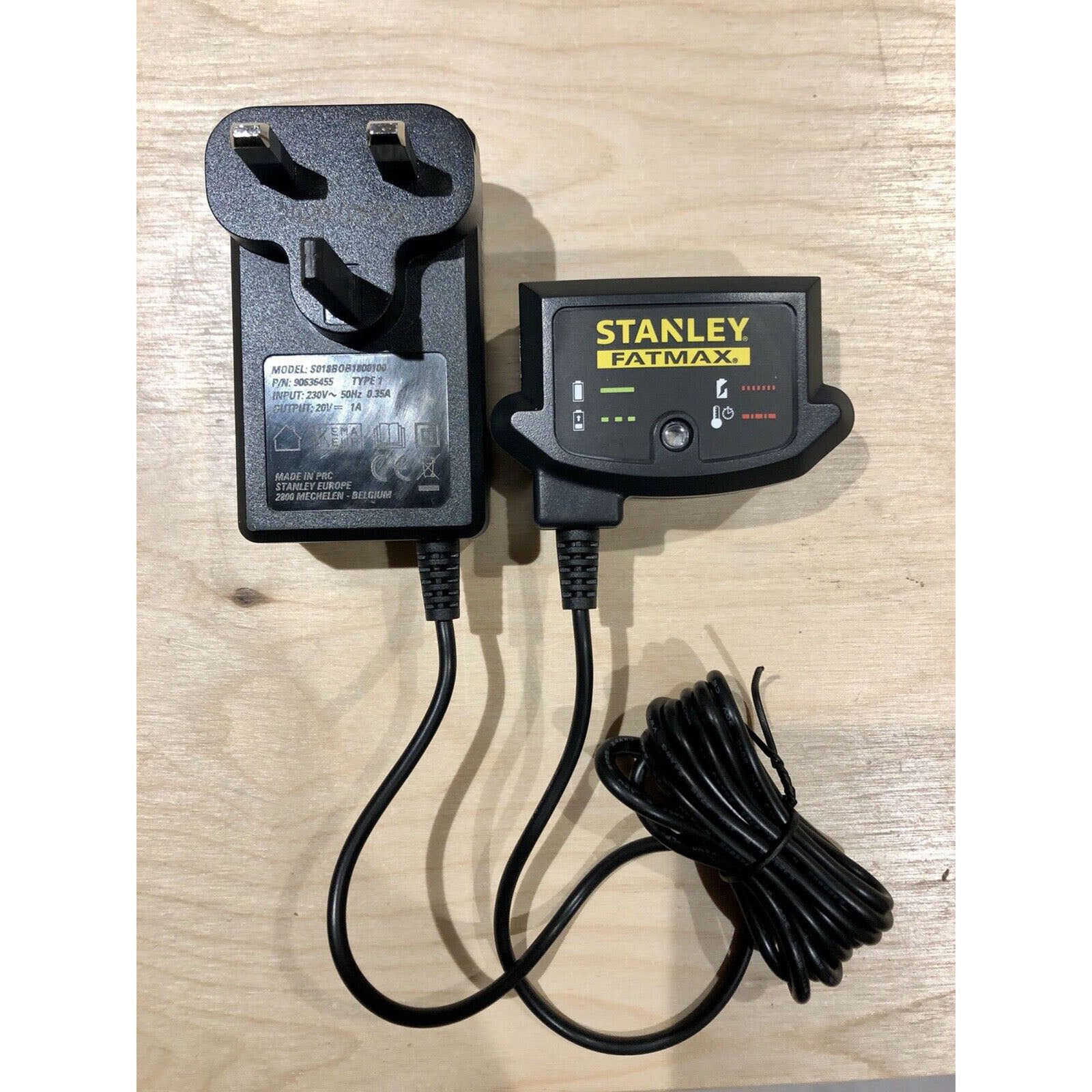 Stanley FatMax Charger Replacement For Cordless Drills FMC608 FMC628 18 V - Image 3
