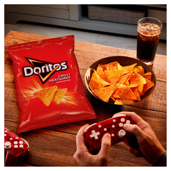 Doritos Tortilla Chips Chilli Heatwave Sharing Crisps Bag 12 x 180g - Image 4