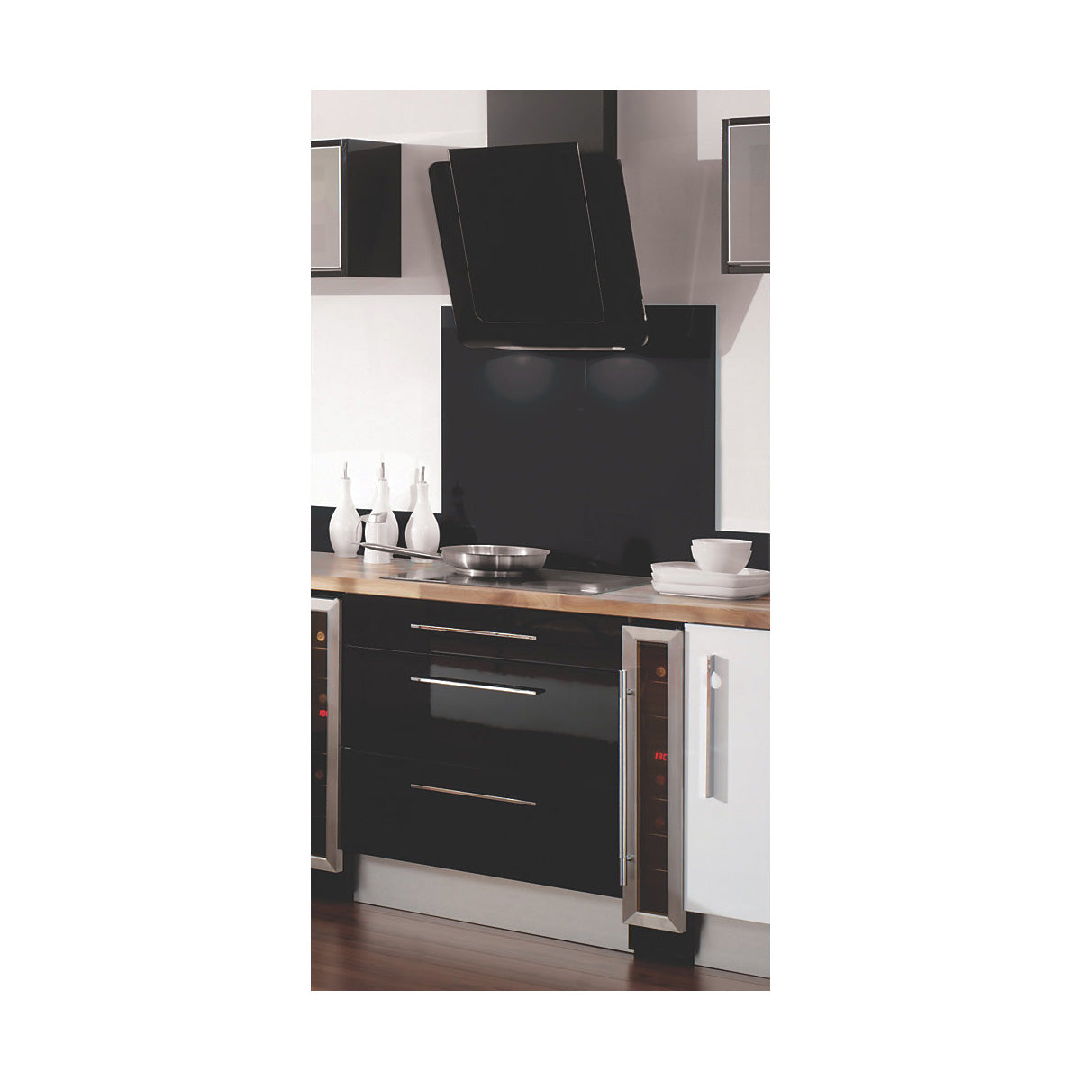 Hafele Black Glass Splashback 595 x 745mm - Image 2