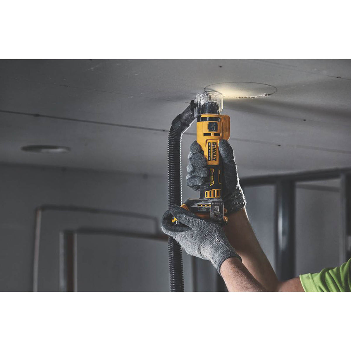 DeWalt Drywall Cut-out Tool Cordless 18V DCE555N-XJ Brushless Compact Body Only - Image 5