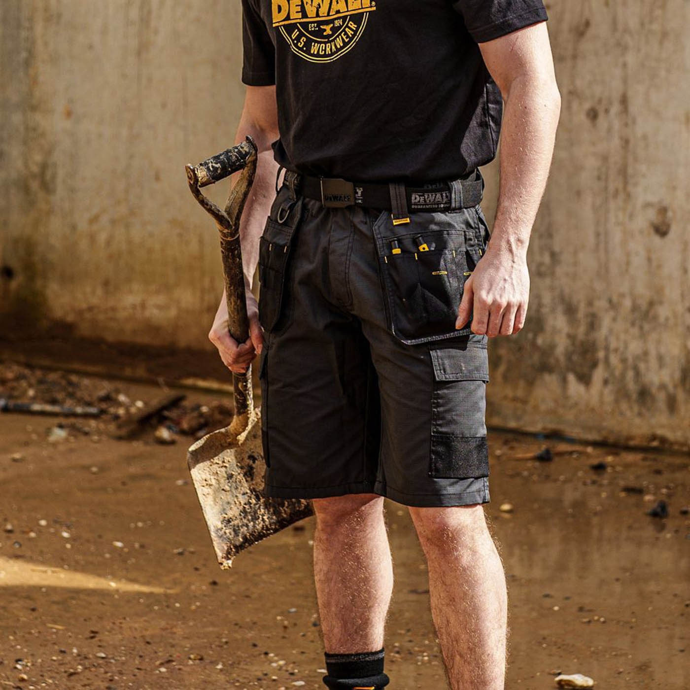 DeWalt Work Shorts Mens Grey Stretch Breathable Multi Pockets Cargo 32W - Image 2