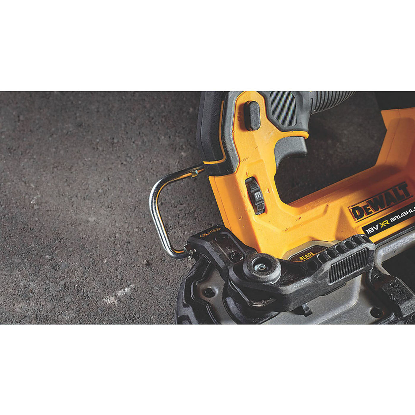 DeWalt Bandsaw Cordless DCS377NT-XJ Brushless Li-Ion Blade 690mm 18V Body Only - Image 6