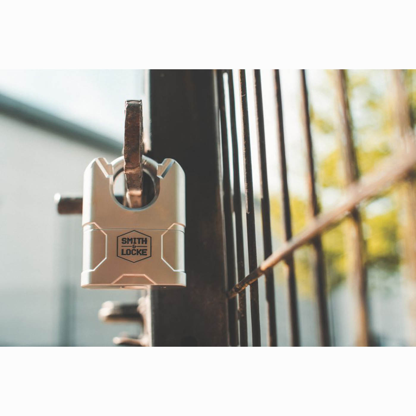 Smith & Locke  Steel  Water-Resistant Closed Shackle  Padlock 70mm - Image 4