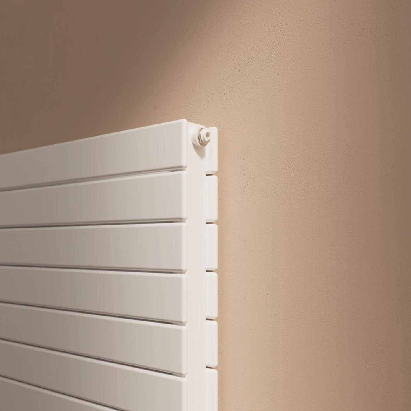Designer Radiator White Horizontal Double Panel Contemporary 1080W 57.8x100cm - Image 3