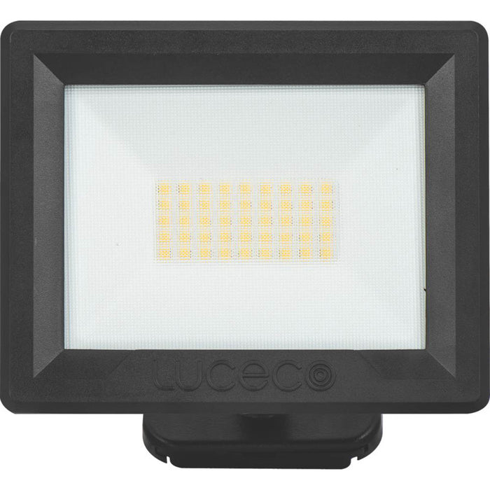 Luceco Essence Outdoor LED Floodlight with Ball Joint Black 30W 3000lm - Image 3