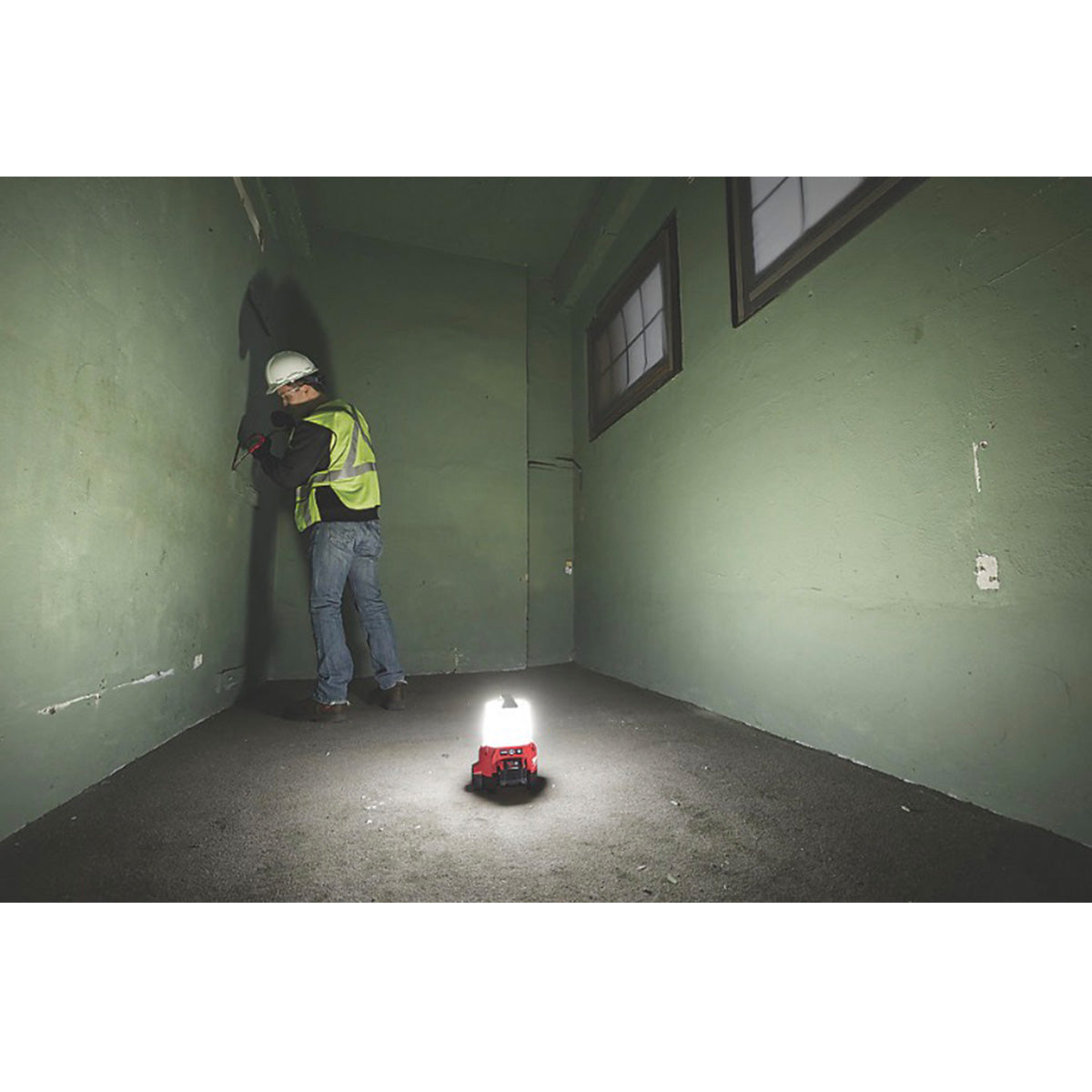 Milwaukee M18 TAL-0 18V Li-Ion RedLithium Cordless Radius Area Light - Bare - Image 6
