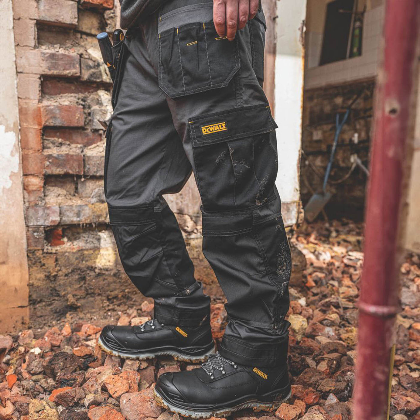 DeWalt Work Trousers Mens Slim Fit Black Breathable Multi Pockets Cargo 32W 29L - Image 5