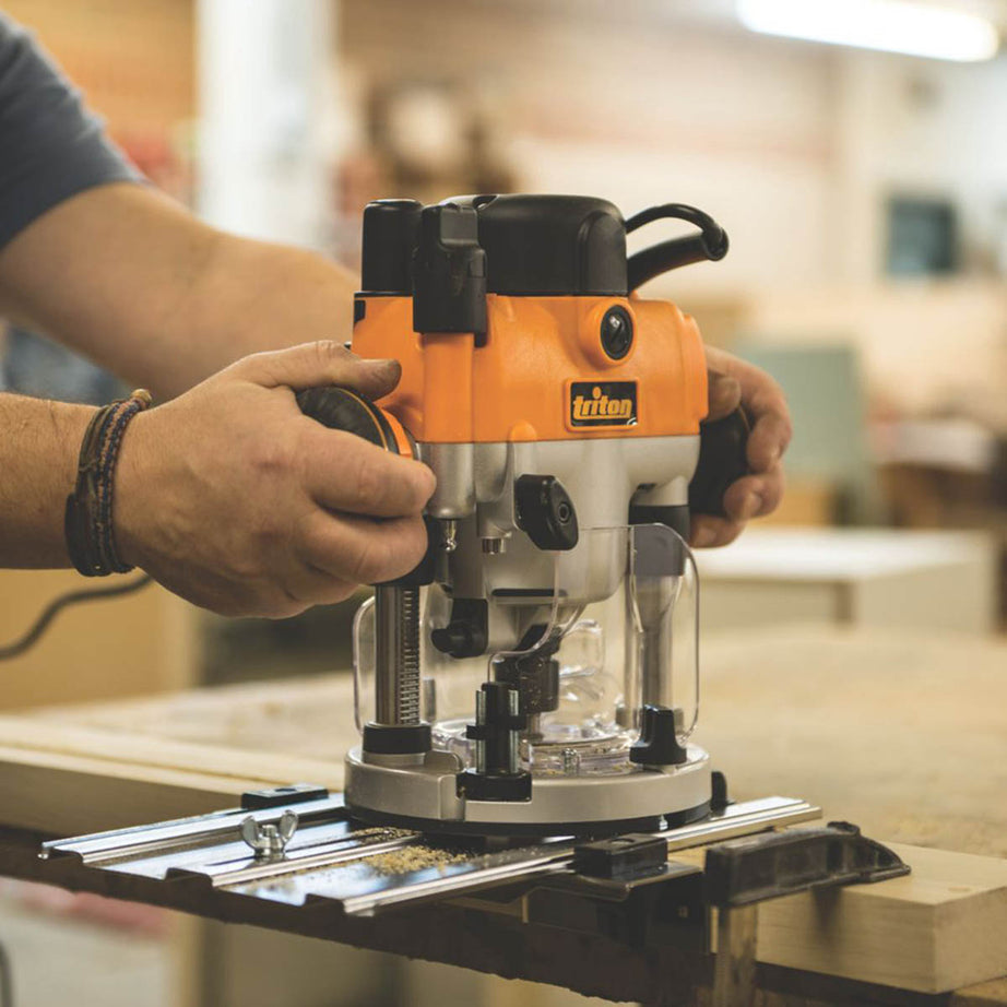 Triton Precision Plunge Router MOF001 Dual Mode Electric 1400W 1/4" 240V - Image 5