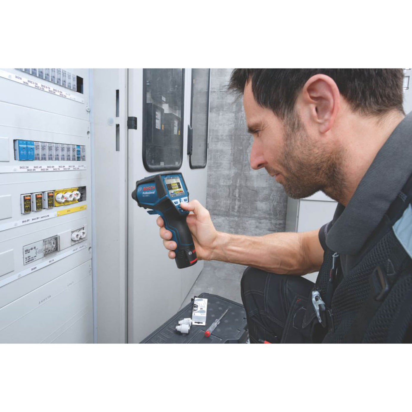Bosch Infrared Thermometer GIS 1000 C Professional 0601083370 Non-Contact LCD - Image 4