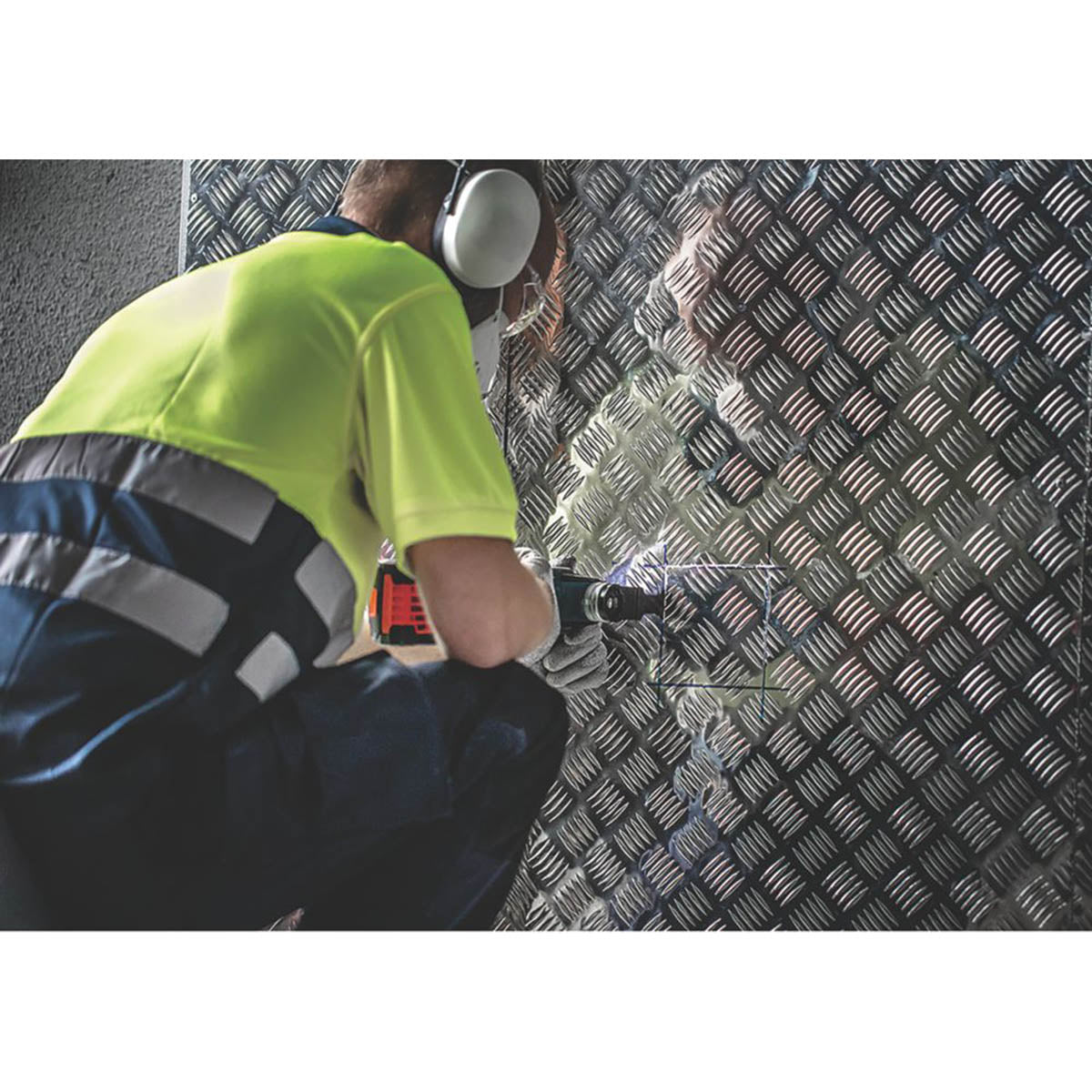 Bosch Saw Blade Plunge Cutting Expert Multi Material Carbide Teeth 52mm - Image 2