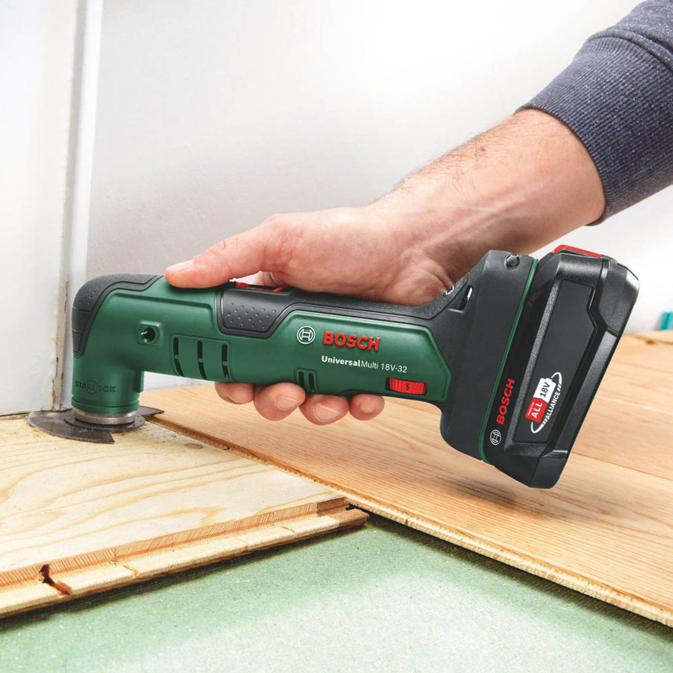 Bosch UniversalMulti 18V-32 18V Li-Ion Power for All  Cordless Multi-Tool - Bare - Image 3