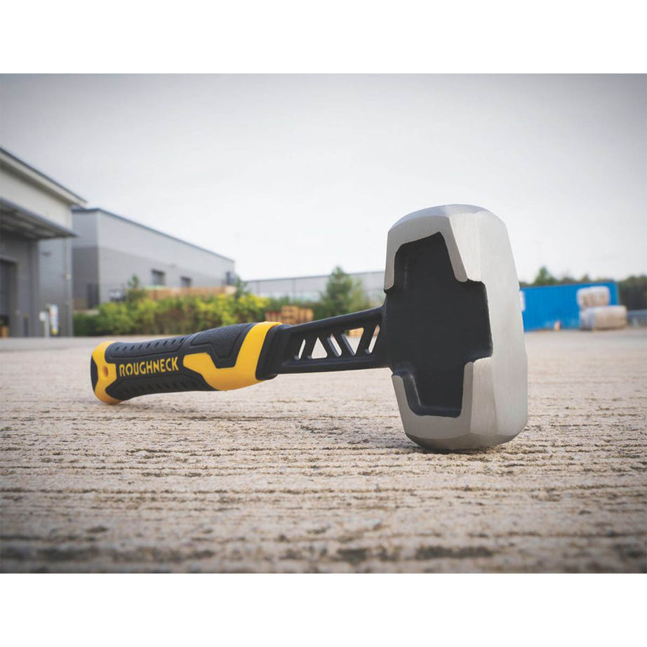 Roughneck Club Hammer Single-Piece Ergonomic Soft-Grip Handle 4lb (1.8kg) - Image 4
