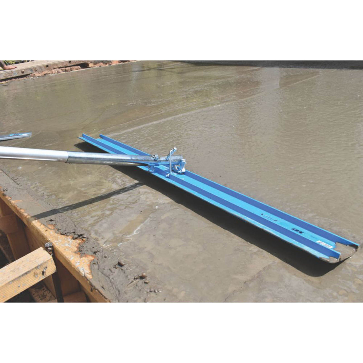 OX Pro Concrete Bull Float Extendable 47" x 6½" - Image 3