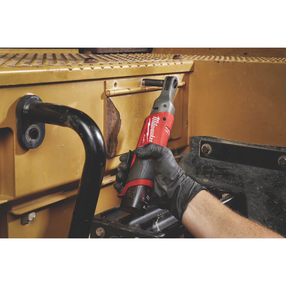 Milwaukee Sub Compact Ratchet Cordless 12V Li-Ion M12FIR12-0FUEL Body Only - Image 3